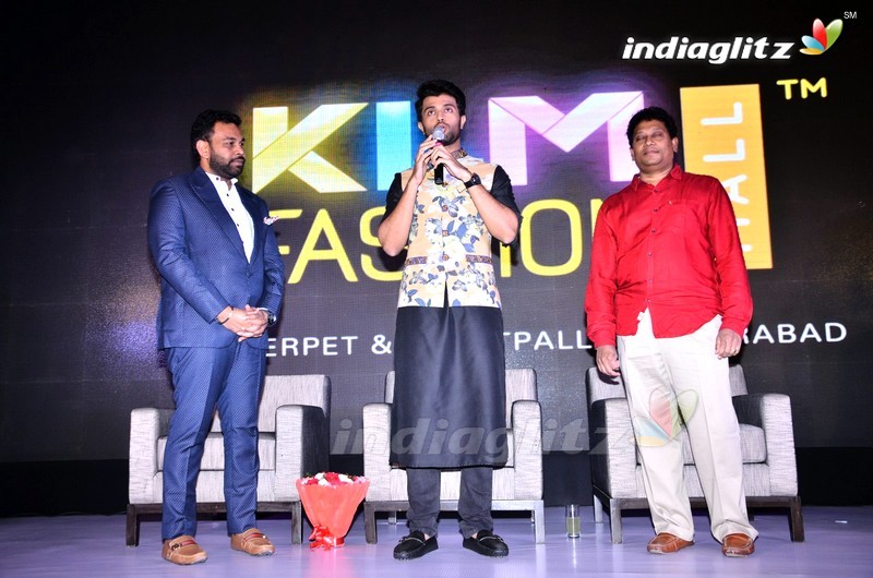 Vijay Devarakonda @ KLM Mall Logo Launch