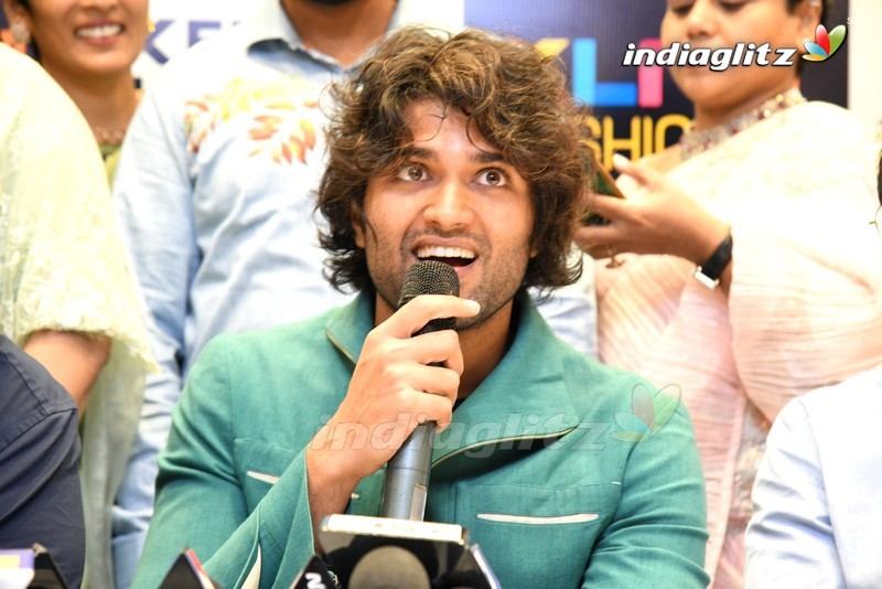 Vijay Devarakonda Launches KLM Shopping Mall