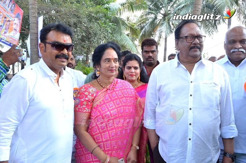 Celebs At Vijaya Nirmala Statue Inauguration