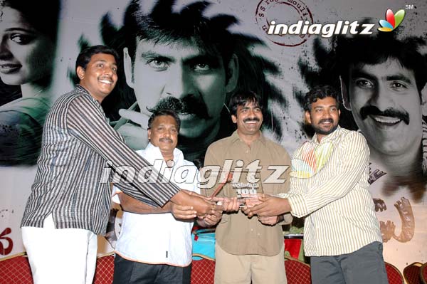 'Vikramarkudu' Celebrates 100 Days