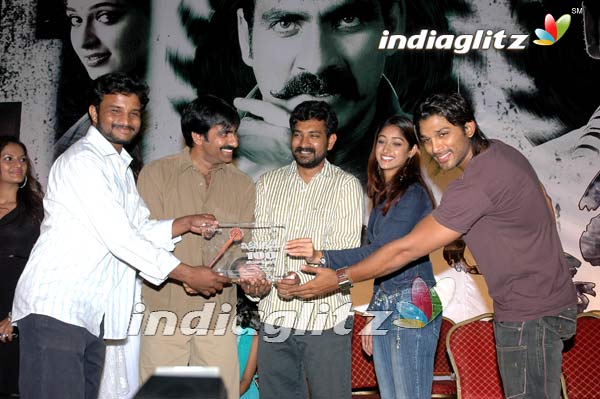 'Vikramarkudu' Celebrates 100 Days