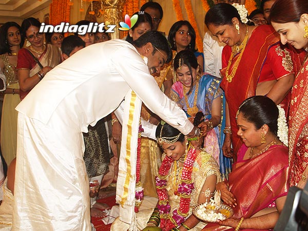 Vikram Krishna Weds Shriya Reddy