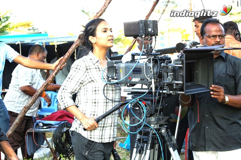 'VIP 2' On Location