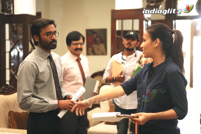 'VIP 2' On Location