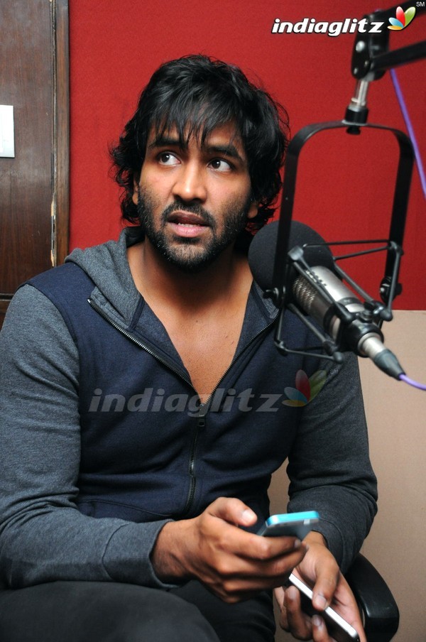 Manchu Vishnu @ Red FM