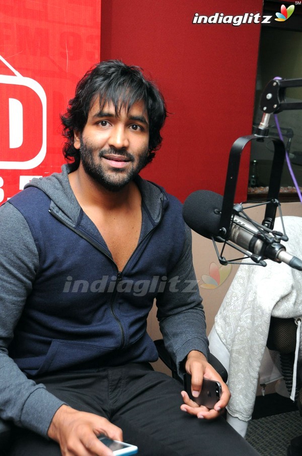 Manchu Vishnu @ Red FM