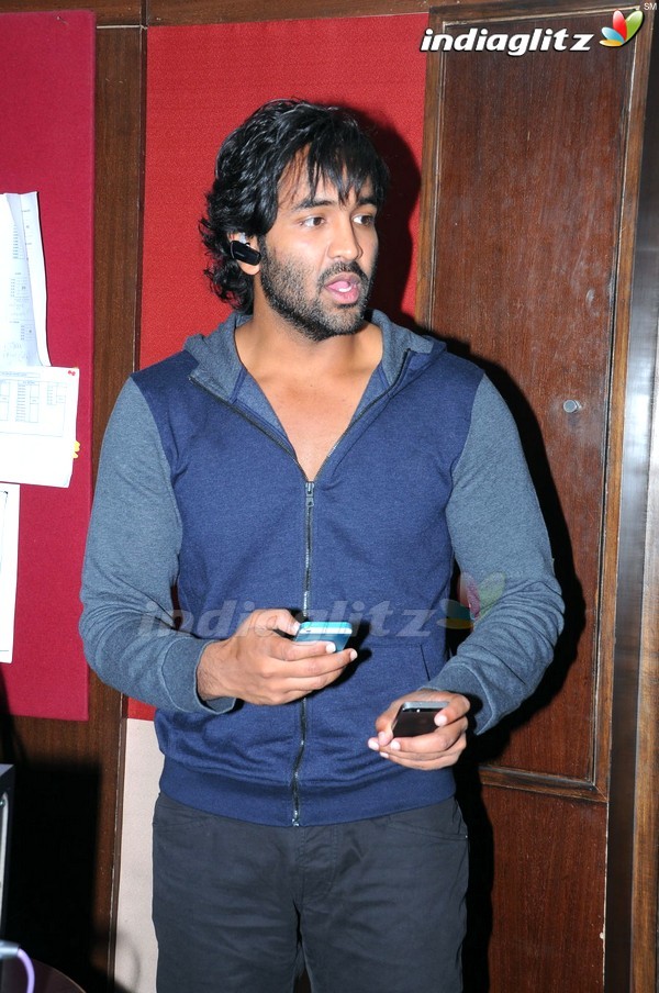 Manchu Vishnu @ Red FM