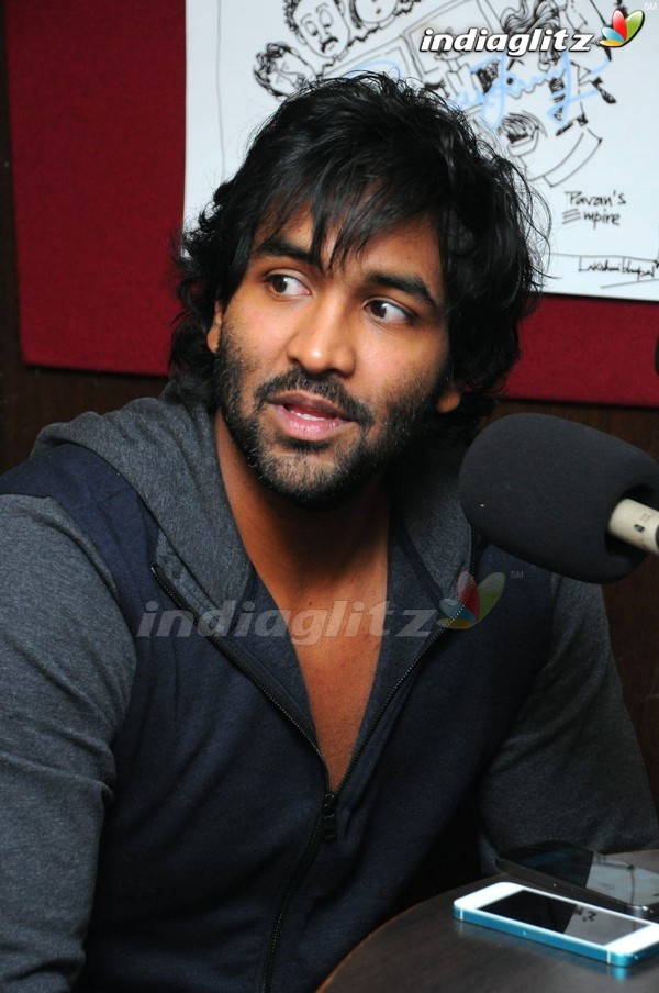 Manchu Vishnu @ Red FM