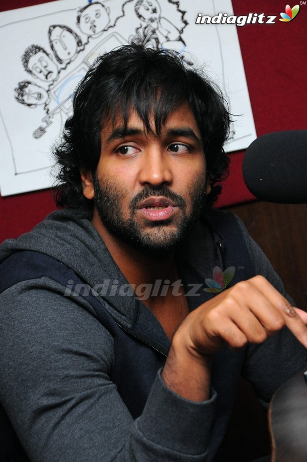 Manchu Vishnu @ Red FM