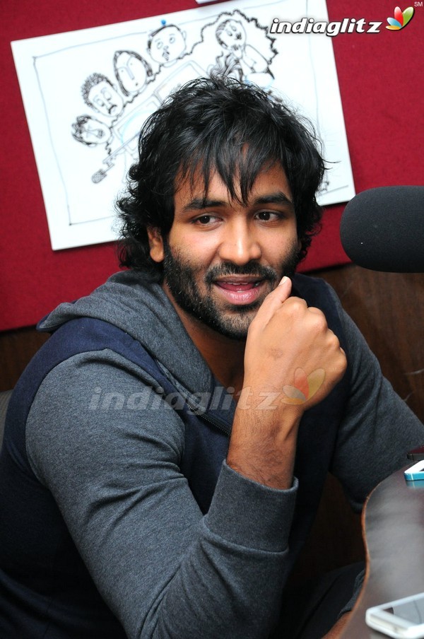 Manchu Vishnu @ Red FM