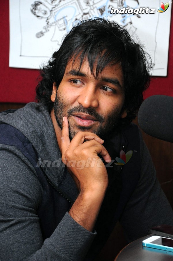 Manchu Vishnu @ Red FM