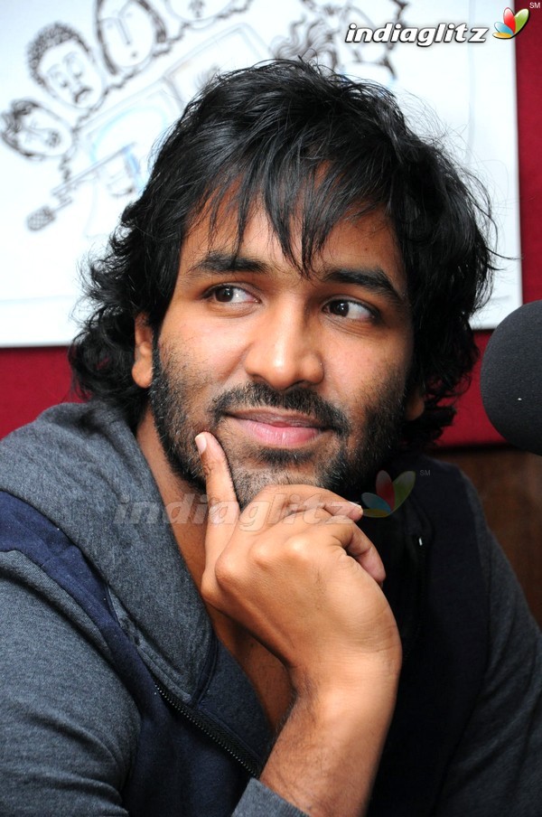 Manchu Vishnu @ Red FM