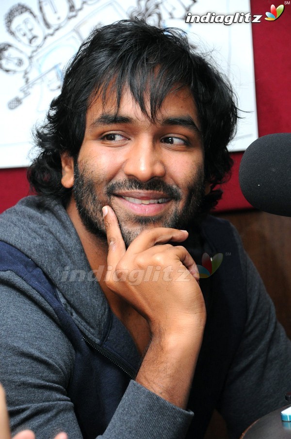 Manchu Vishnu @ Red FM