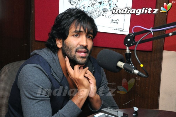 Manchu Vishnu @ Red FM