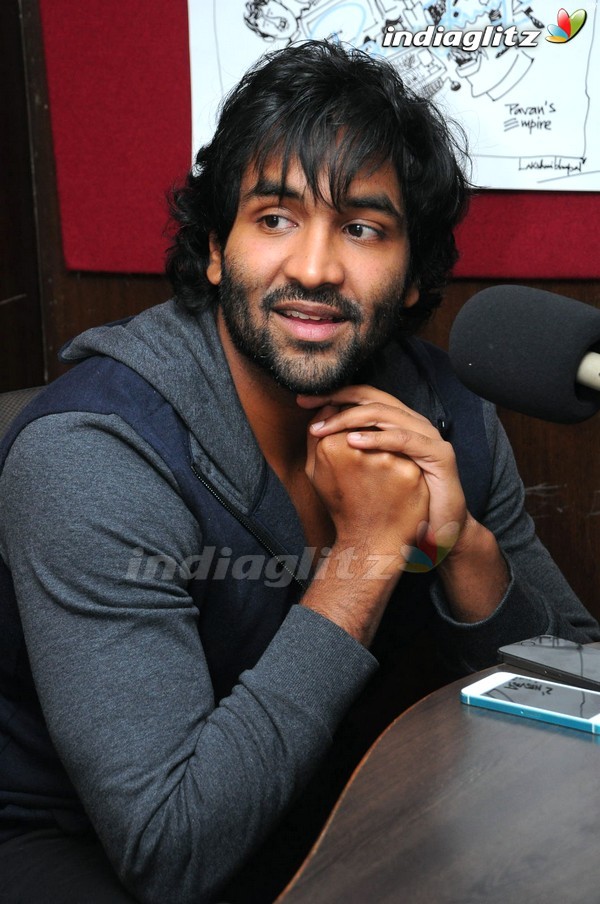 Manchu Vishnu @ Red FM