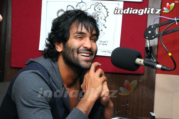 Manchu Vishnu @ Red FM