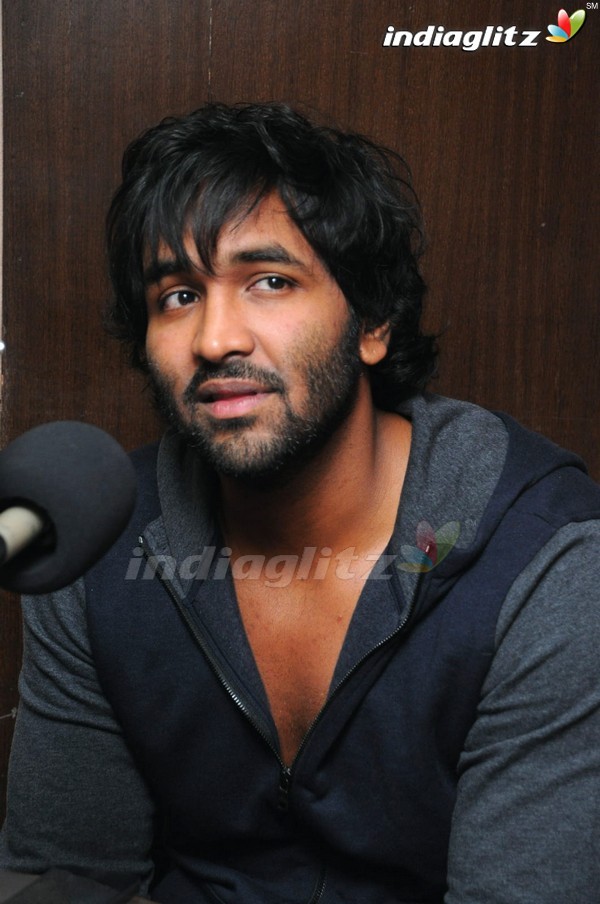 Manchu Vishnu @ Red FM