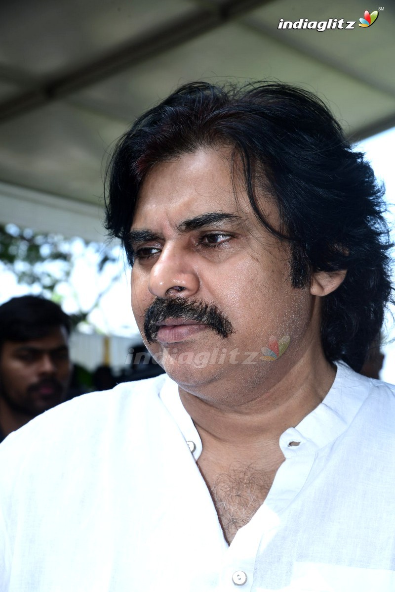 Pawan Kalyan @ Vishwak Sen, Aishwarya Arjun Movie Launch