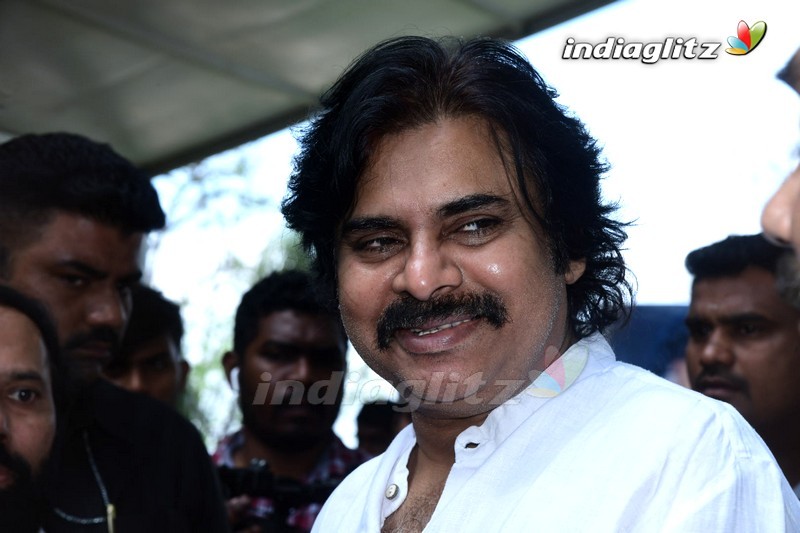 Pawan Kalyan @ Vishwak Sen, Aishwarya Arjun Movie Launch