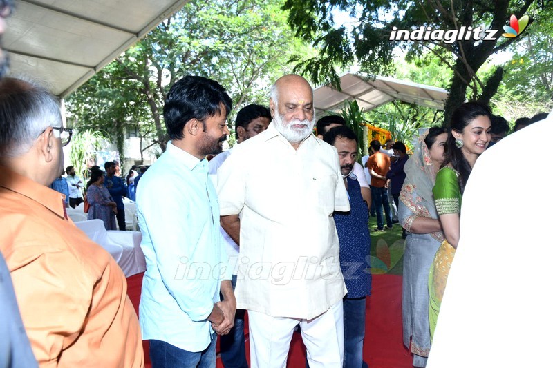 Pawan Kalyan @ Vishwak Sen, Aishwarya Arjun Movie Launch