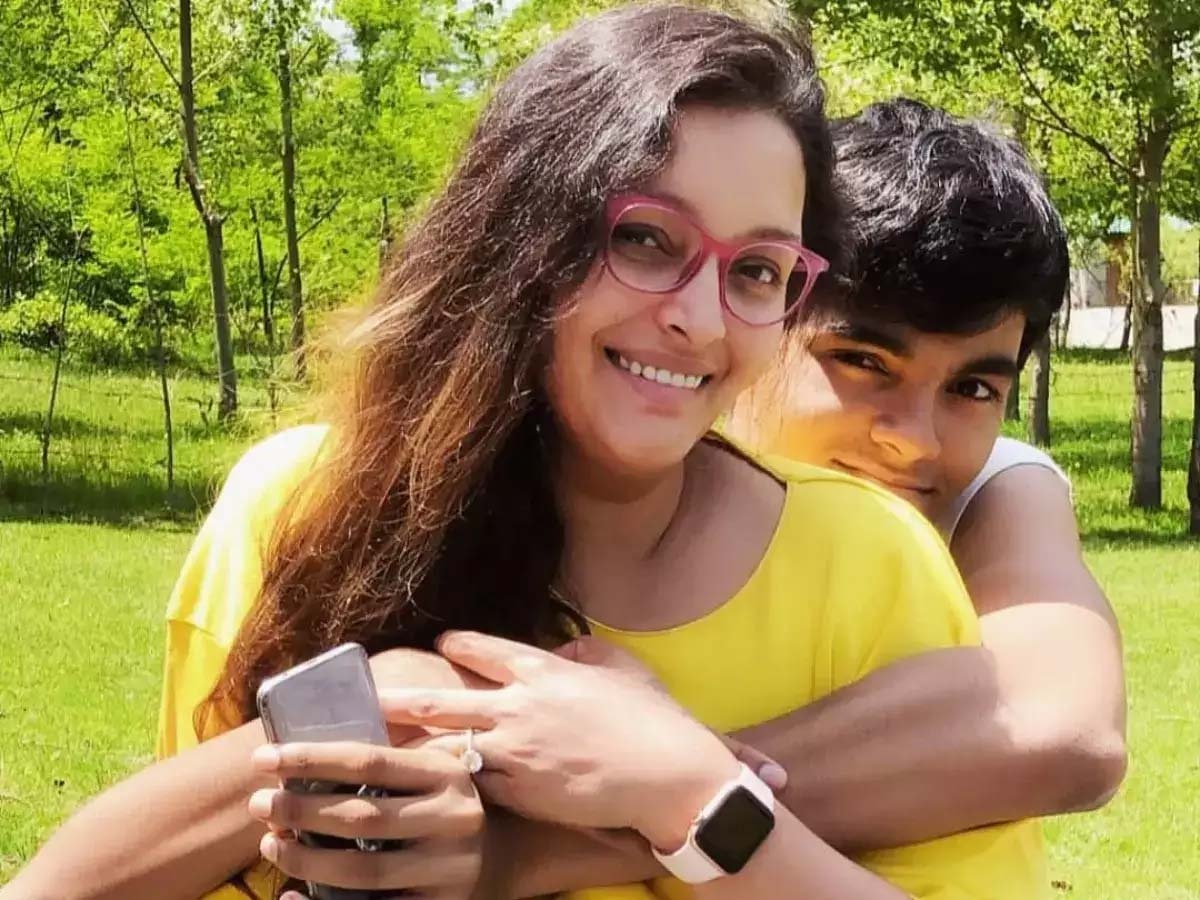 Akira Nandans B -Day: Renu Desai says he is shy