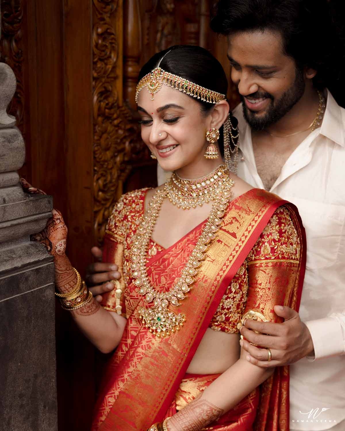 Arjuns daughter Aishwarya marries Umapathy Ramaiah in a star-studded ceremony