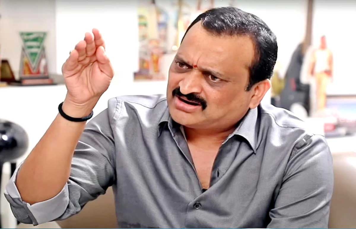 Bandla Ganesh attacks Guruji