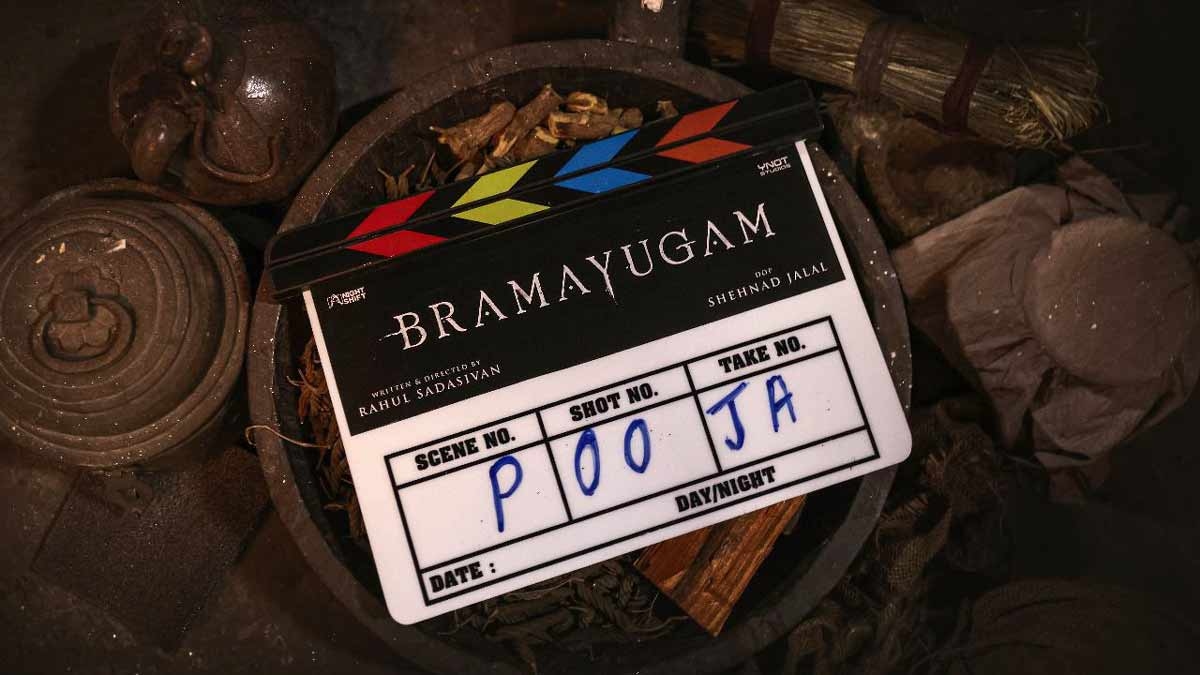 Mammoottyâs âBramayugamâ goes on floors with a Pooja Ceremony