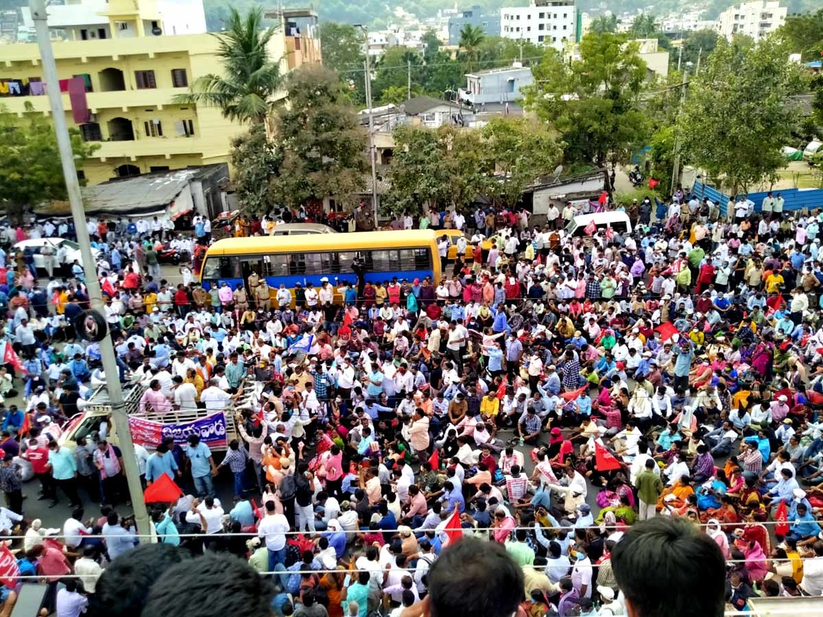 Chalo Vijayawada is historic: Leaders of protestors