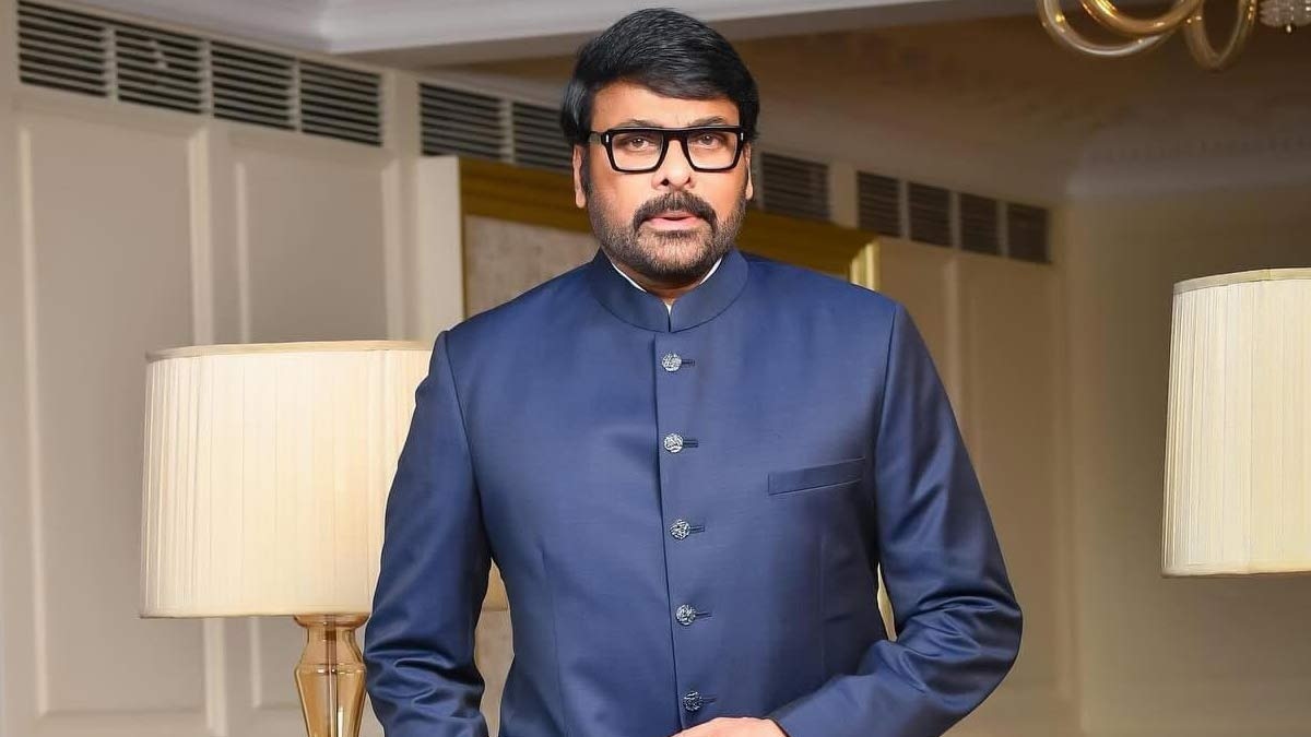 Mega Star Chiranjeevi floods generous donation for TS,AP flood victims