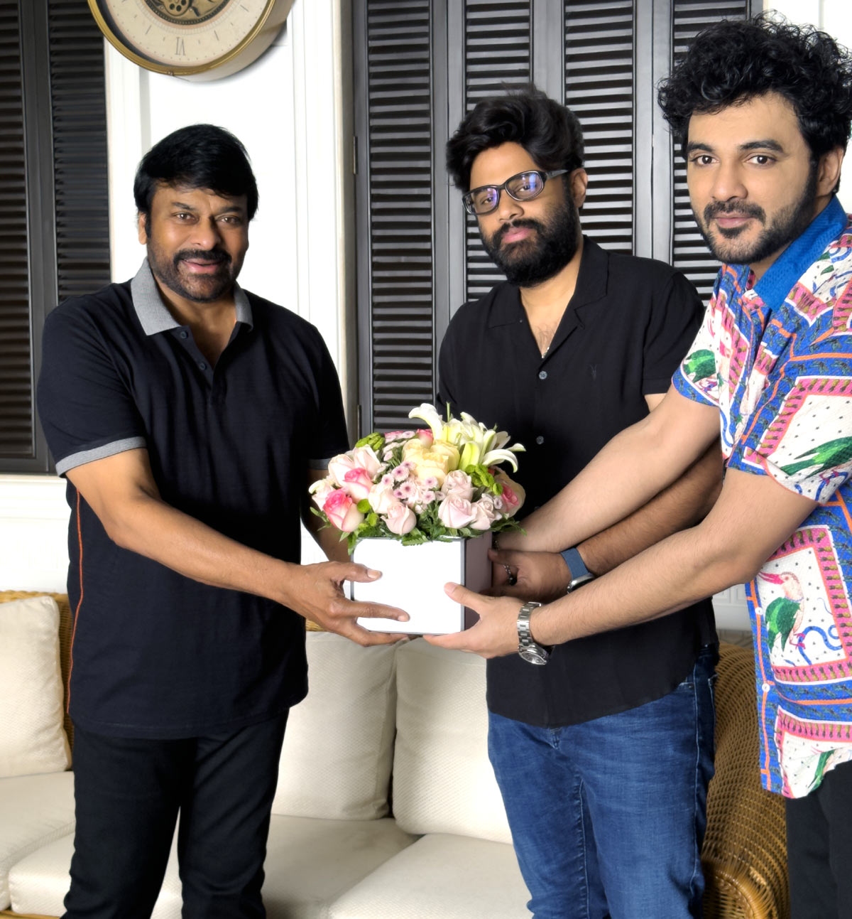 Megastar Chiranjeevi enjoys Tillu Square, Congratulates Siddhu Jonnalagadda