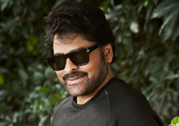 Viral Pics: Megastar Chiranjeevi Redefines Charm In His New Look