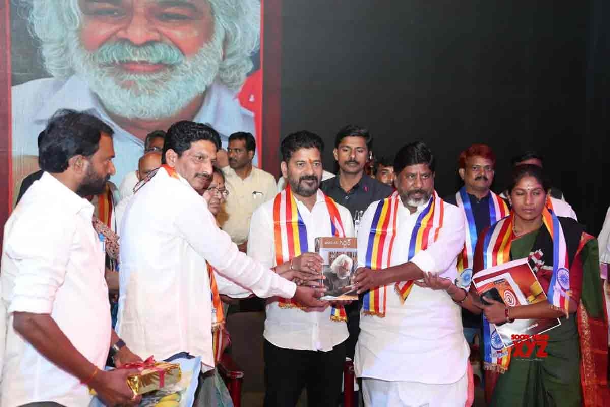 Revanth decides to have Gaddar Awards in Telangana