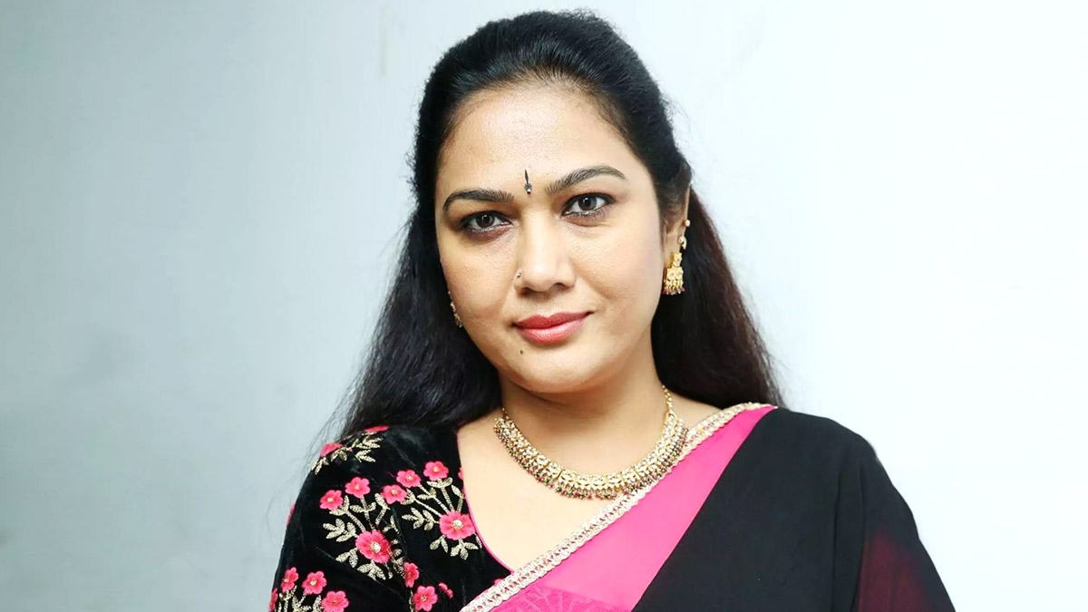 Hema: రేవ్ పార్టీ కేసులో నటి హేమకు షాక్.. విచారణకు రావాలని నోటీసులు..