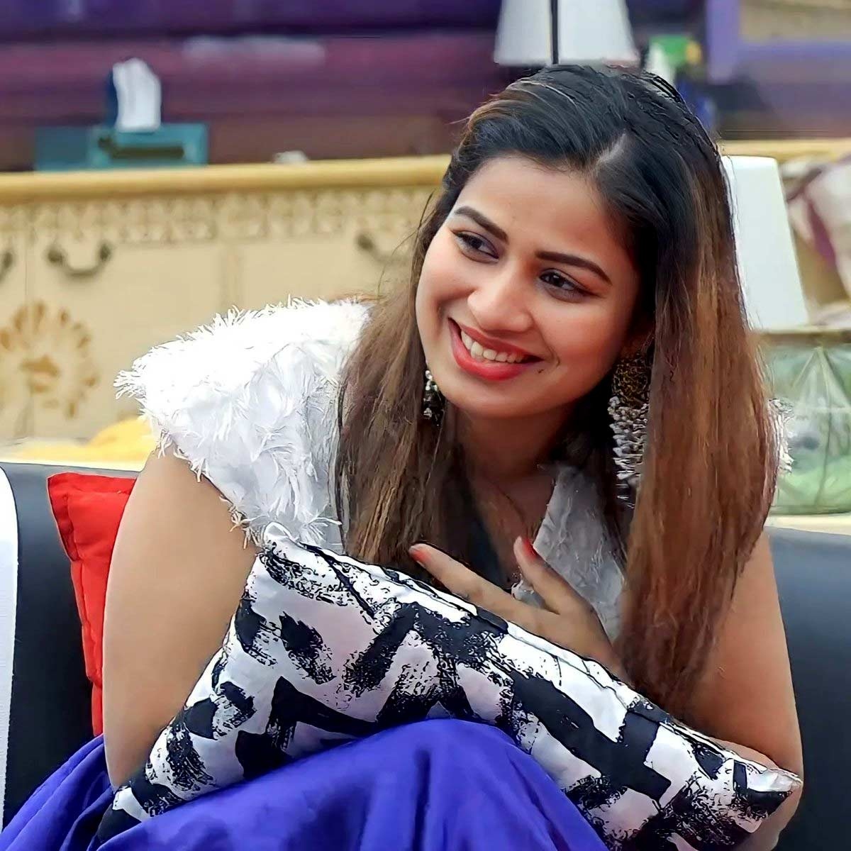 Inaya Sultana Bigg Boss: బిగ్‌బాస్‌ షోతో బాగానే సంపాదించిన ఇనయా.. 14 వారాలకు ఎంతంటే..?