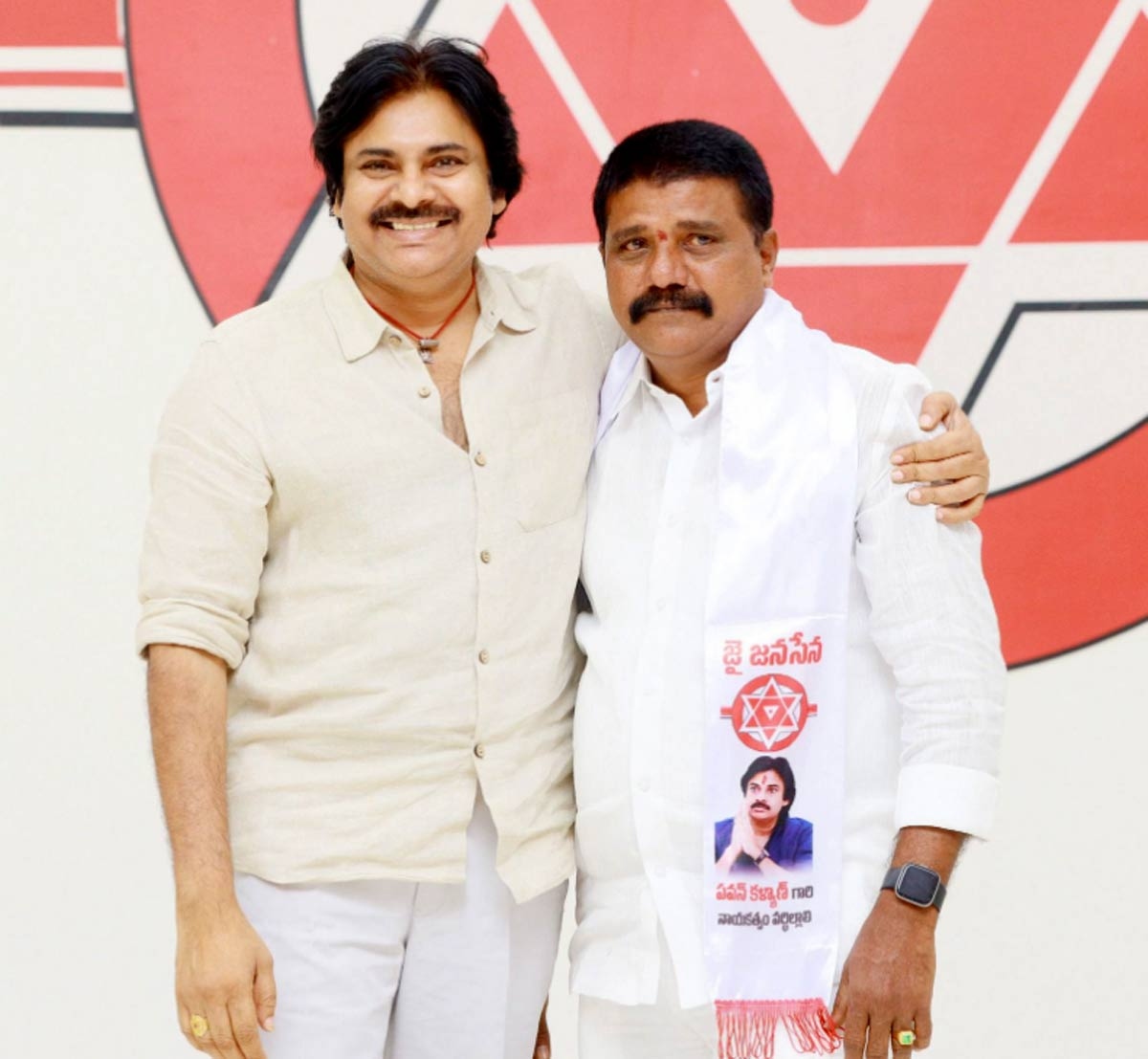 జనసేన పార్టీలో చేరిన కాంగ్రెస్, వైసీపీ నాయకులు