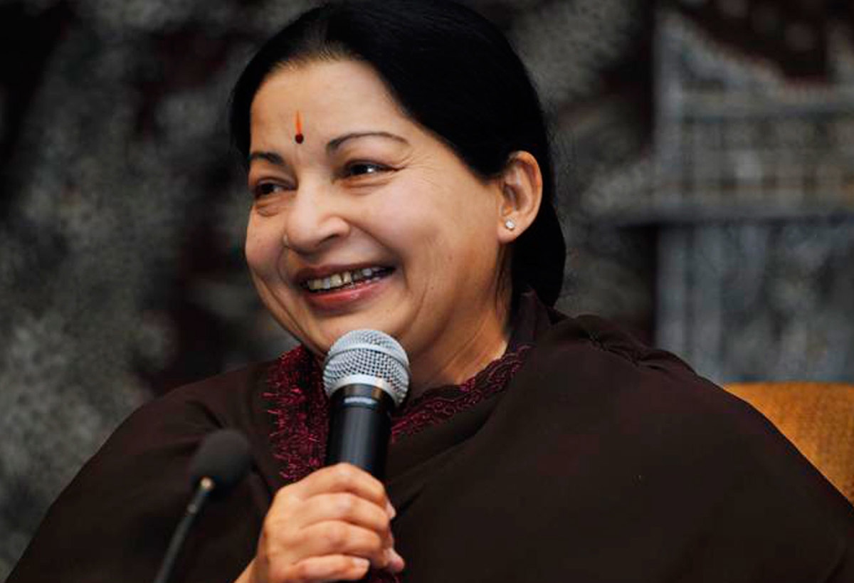 Jayalalitha: పెద్ద ట్రంకు పెట్టెలు తెచ్చుకోండి.. జయలలిత బంగారు ఆభరణాలు తీసుకెళ్లండి..