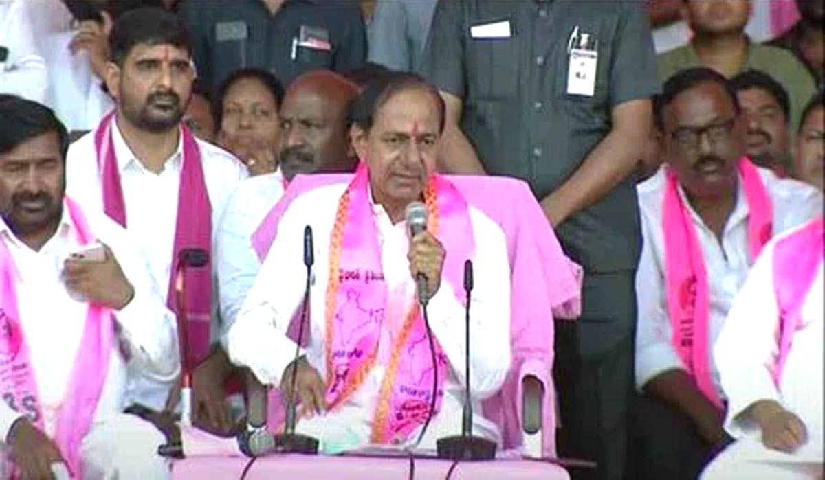 KCR: కేసీఆర్‌నే తిర‌గ‌నివ్వరా..? ఎన్ని గుండెల్రా మీకు.. ప్రభుత్వంపై గులాబీ బాస్ ఫైర్..