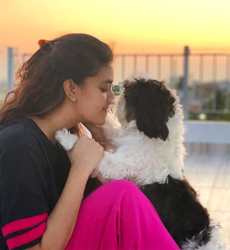 Pic Talk: Keerthy Sureshs cute time with her pet