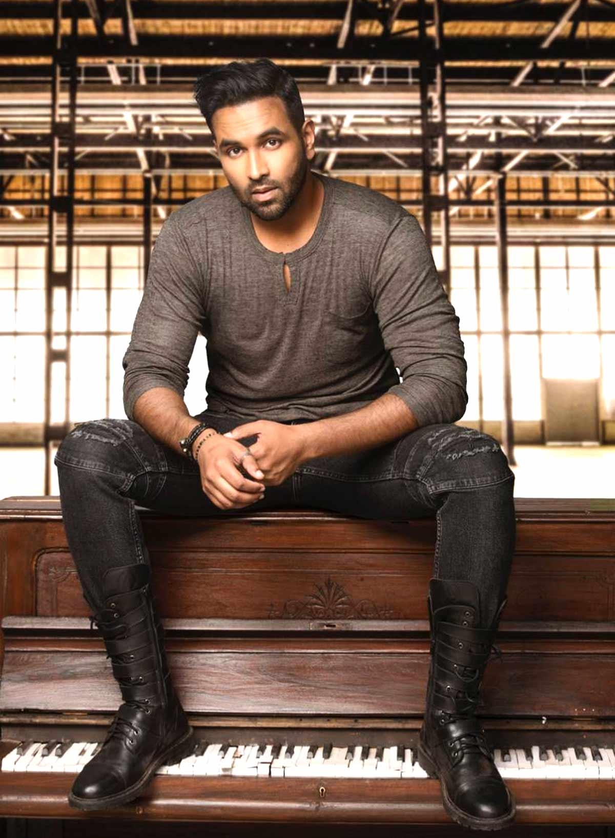 Vishnu Manchu on funding MAA building, contesting for Presidents post