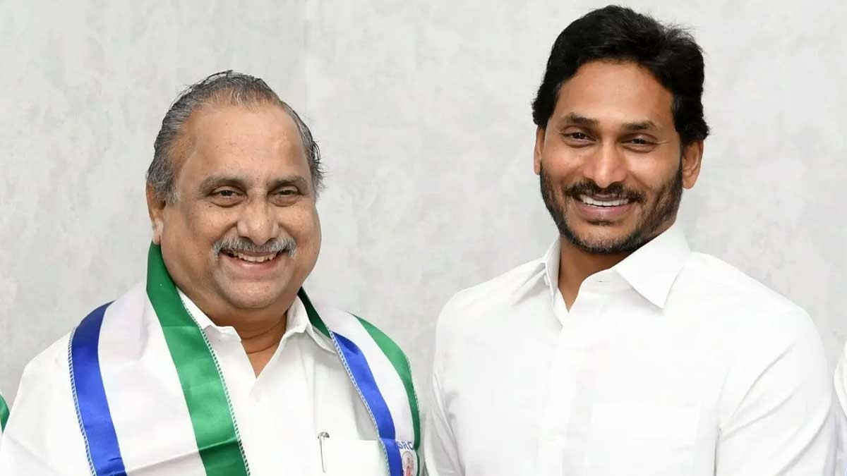 Mudragada: కాపుల్లో చెరగని ముద్రగడ.. వైసీపీలో చేరికతో విపక్షాల్లో అలజడి..