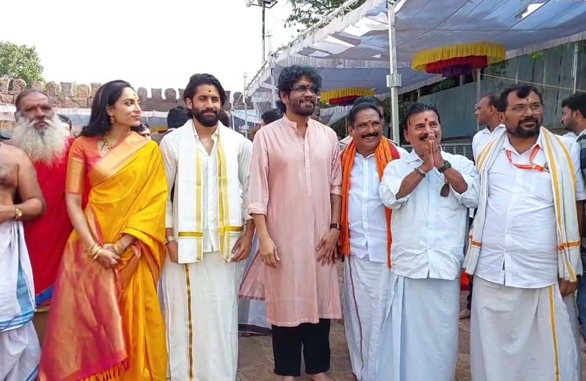 Newly wed couple Chaitanya & Sobhita Visits Srisailam Mallanna Devasthanam