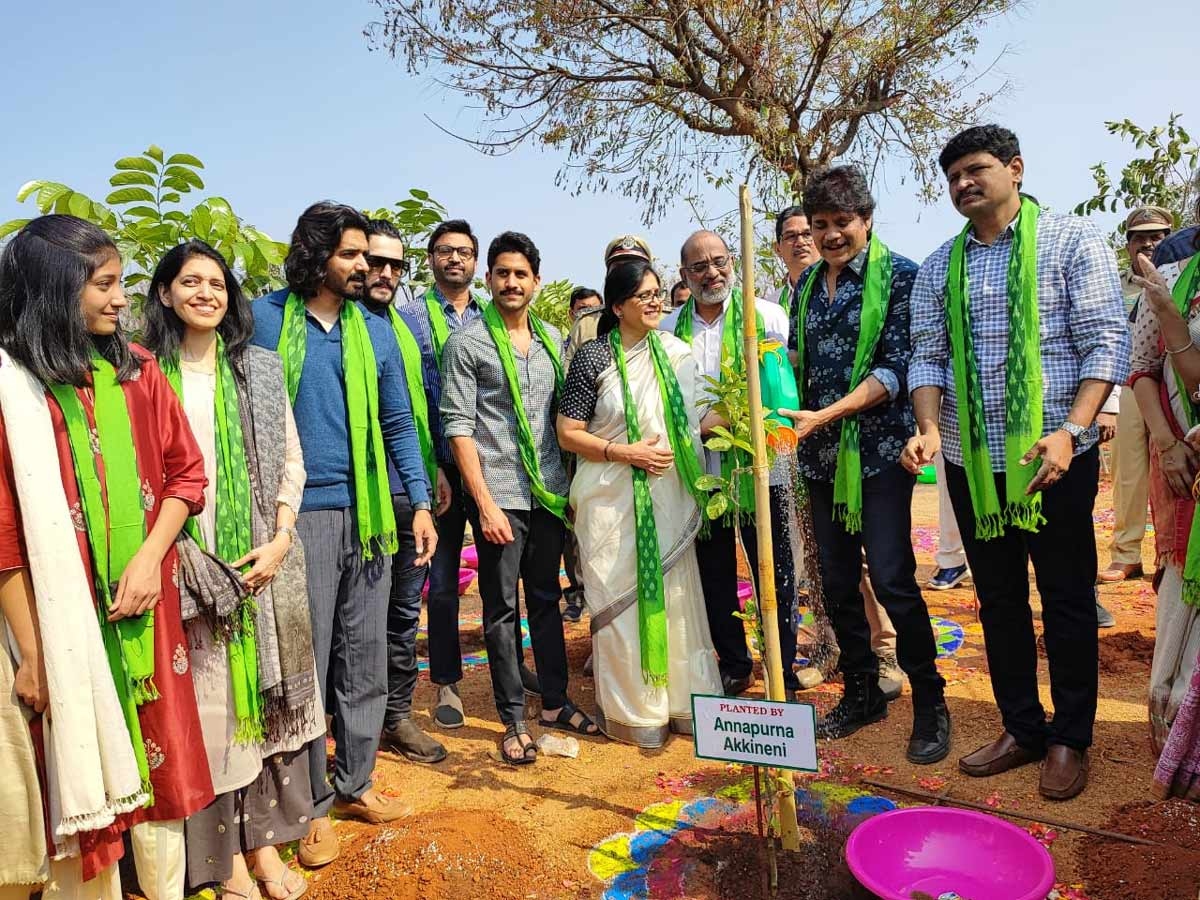 Nagarjuna lays foundation stone for adopted 1,080 acres project