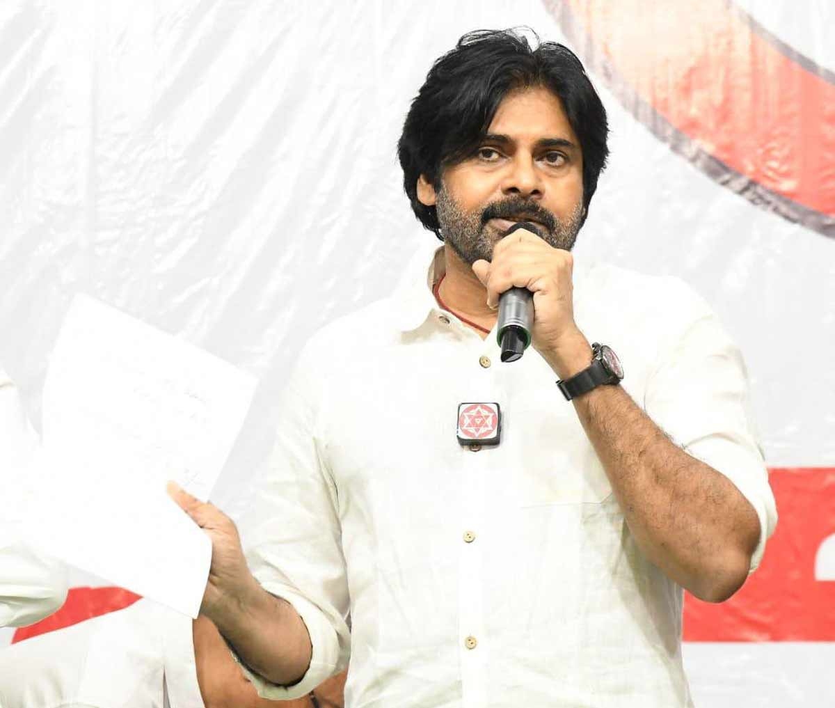 పెడన వారాహి సభలో రాళ్ల దాడికి ప్రభుత్వం కుట్ర చేస్తోంది: పవన్ కల్యాణ్‌