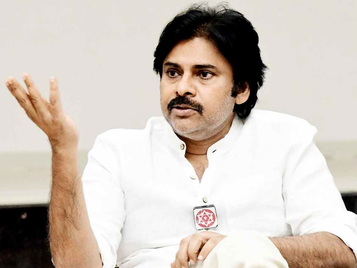 అంగన్‌వాడీలపై ప్రభుత్వ వైఖరిని తీవ్రంగా ఖండించిన పవన్ కల్యాణ్