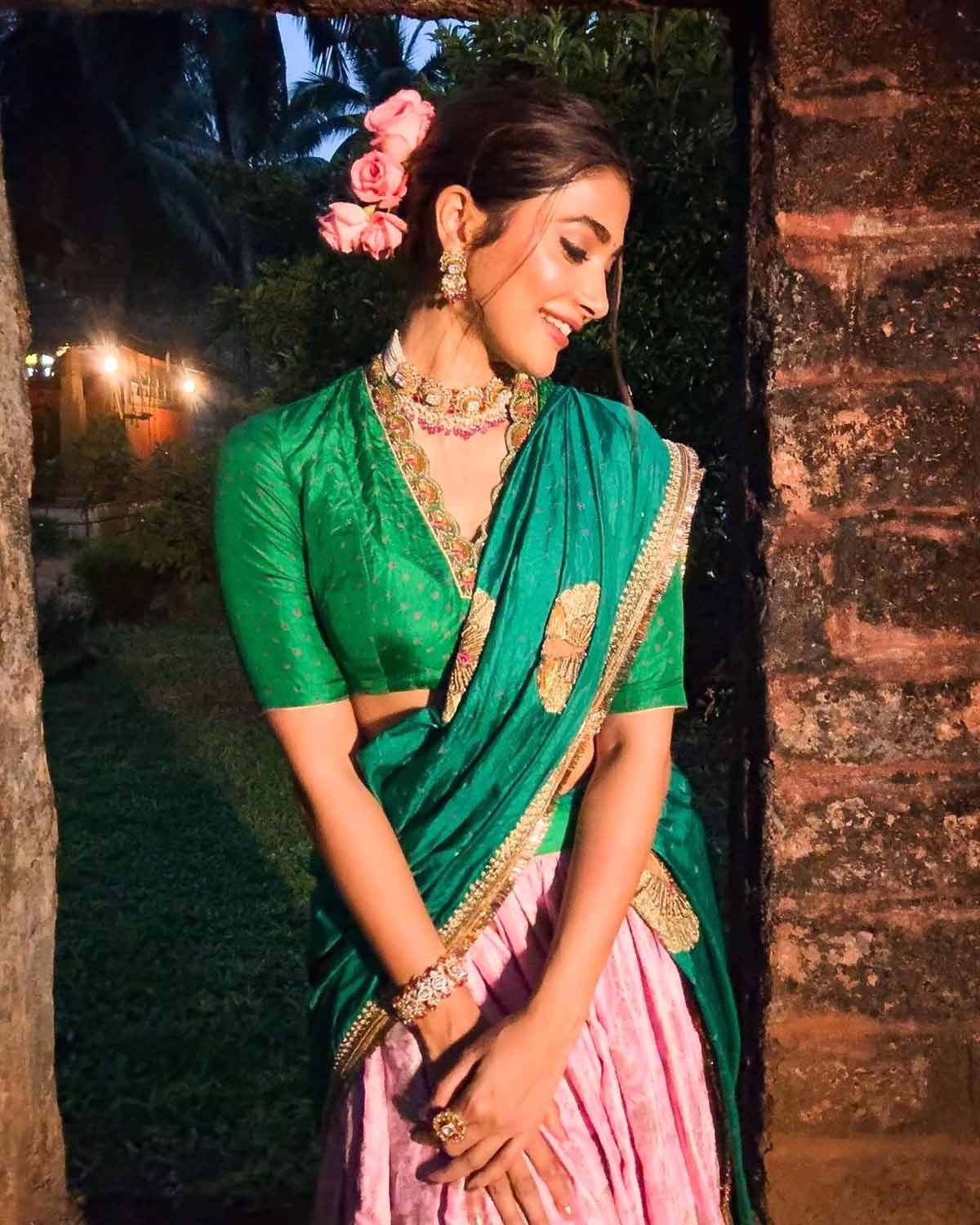 Pretty Pooja Hegdes passionate vibes in half saree