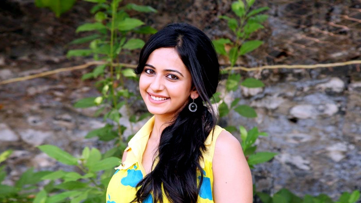 My family has become Samanthas fan: Rakul Preet