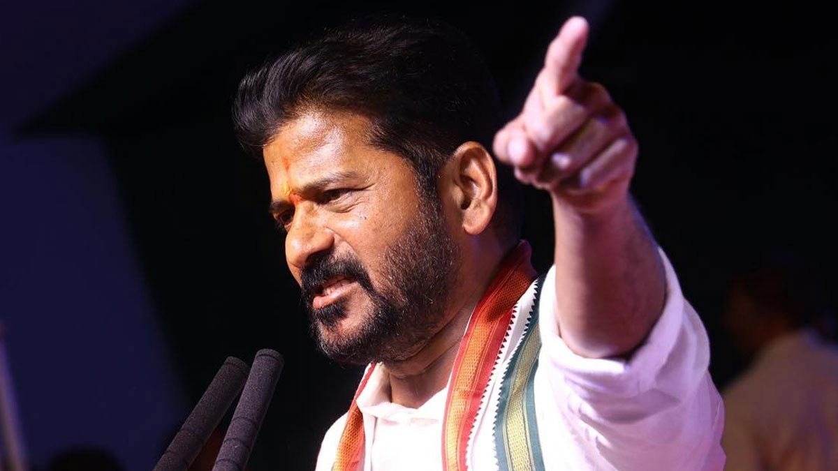 Revanth Reddy: తెలంగాణ సీఎం రేవంత్ రెడ్డికి ఢిల్లీ పోలీసులు నోటీసులు