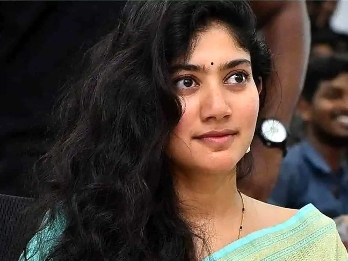 Sai Pallavi to get Toxic with Yash?