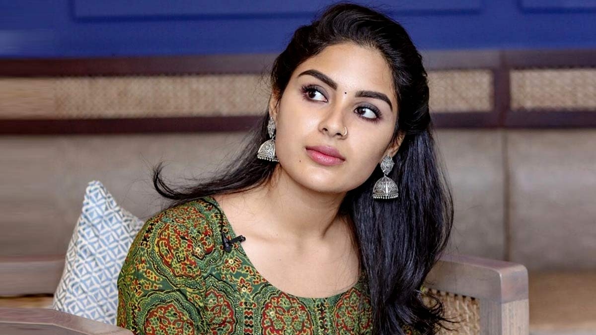 Samyuktha donates generously for Wayanad Landslide victims